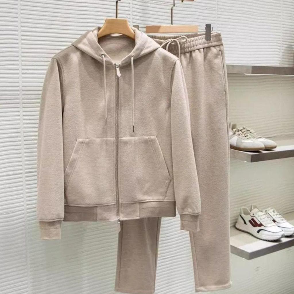 Conjunto Masculino de Manga Longa Térmico com Capuz e Zíper e Calça de Moletom com Cordão Confortável Moderno