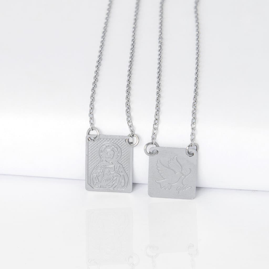 Escapulários Sagrado Coração de Jesus Cristo e Pomba Paz De Aço Inox — LABRILHO Joias — Banhado Ouro 18K Antialérgico