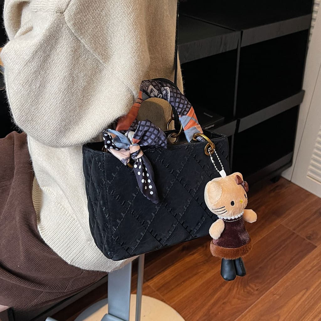 High-End luz luxo Retro portátil Diana saco feminino 2025 novo estilo All-Match elegante Commuter diário bolsa de ombro