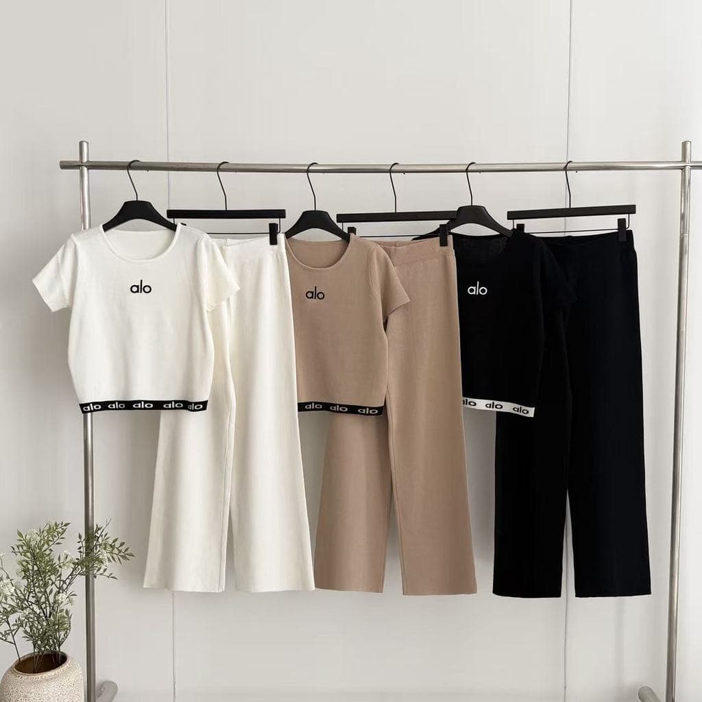 2026 primavera verão feminino estilo Preppy elegante bordado de manga curta topo + calças de perna larga de malha de dua
