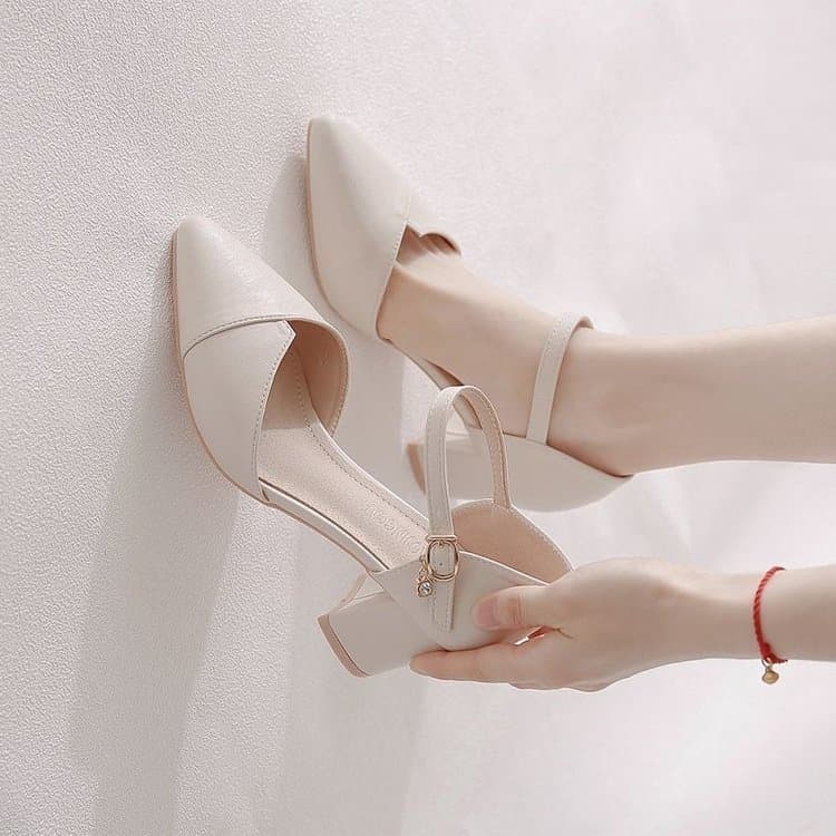 Qingting verão estilo fada Baotou sandálias femininas 2025 novo estilo de salto médio sapatos femininos dedo do pé quadr