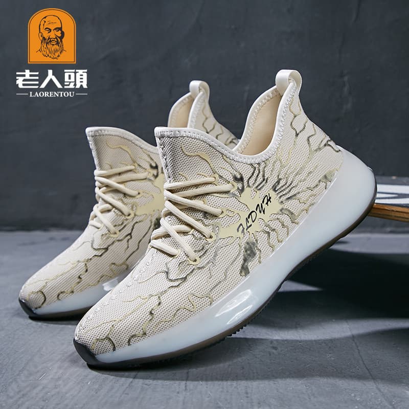 Sapatos masculinos de dedo do pé do velho primavera verão novo estilo sapatos esportivos da moda masculina voando tecido