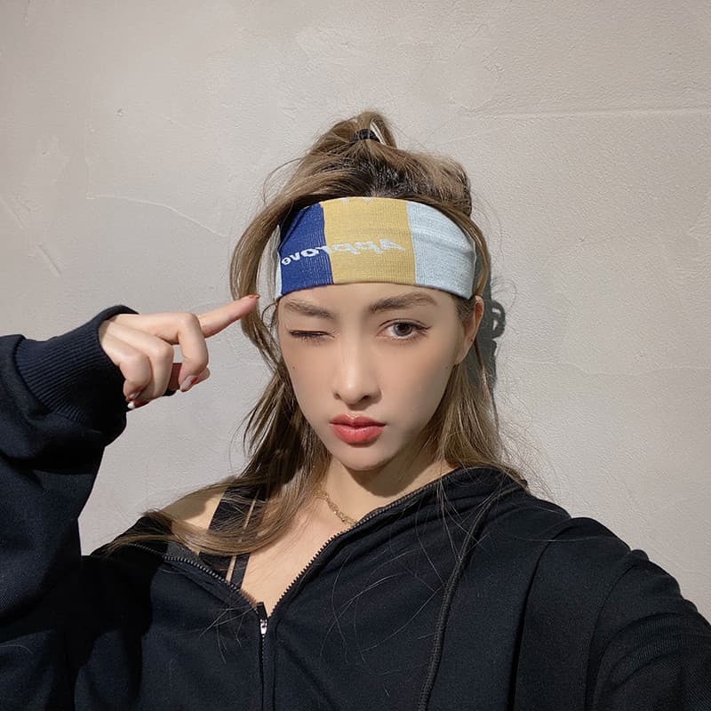 Quadrado contraste cor bandana carta esportes bandana feminino influenciador cor ins Outing lavagem rosto de abas largas