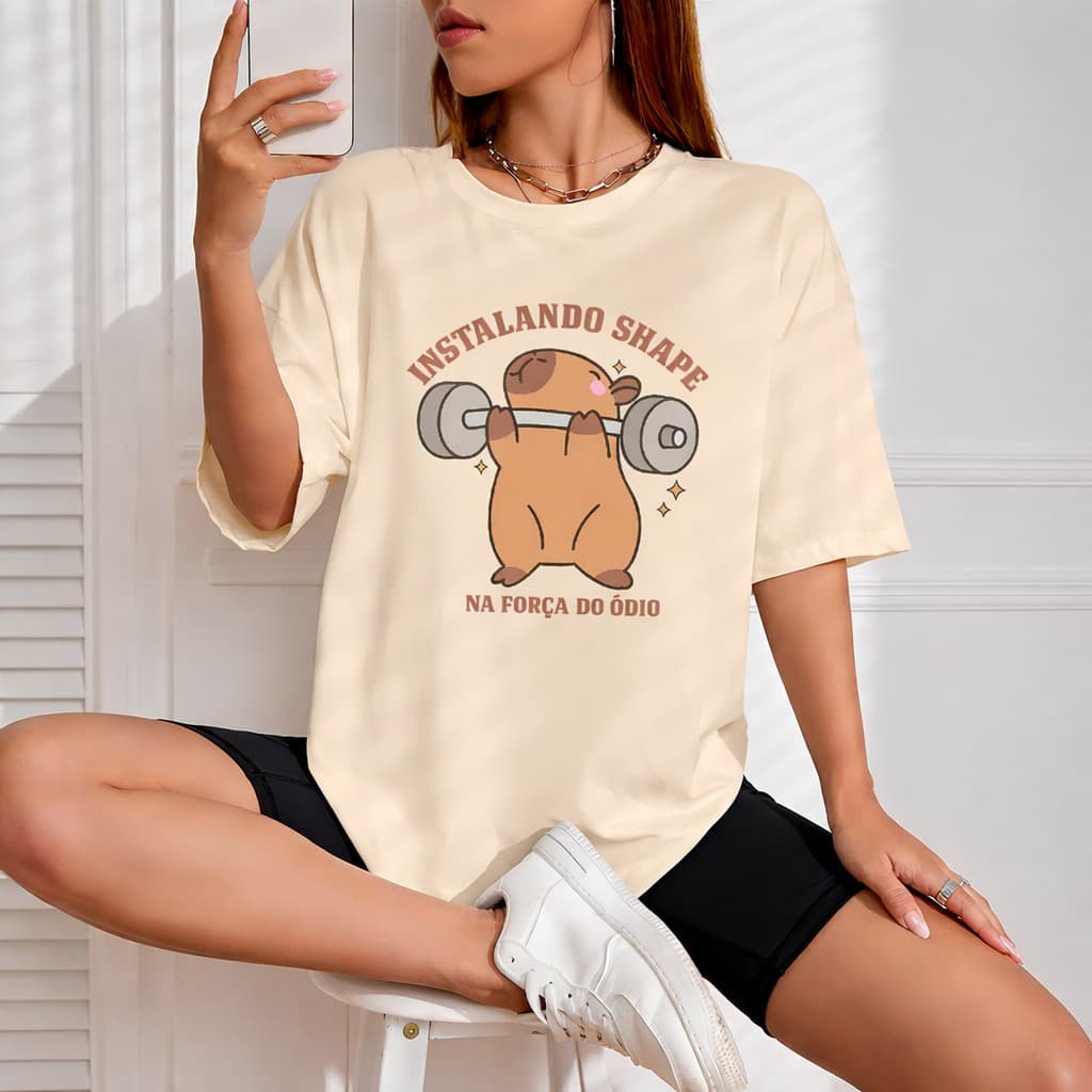 Camiseta Feminina Streetwear Instalando o Shape Capivara Camisa de Algodão 26.1 Premium