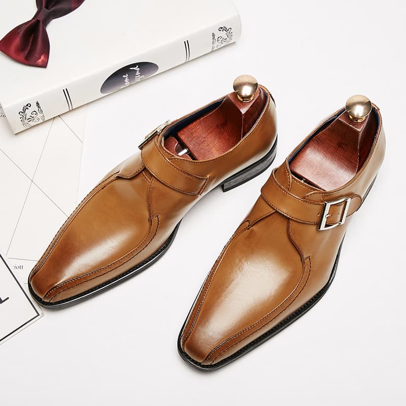 Estilo japonês 2026 novo estilo apontou Toe couro genuíno negócios Formal sapatos de couro masculino senhores juventude