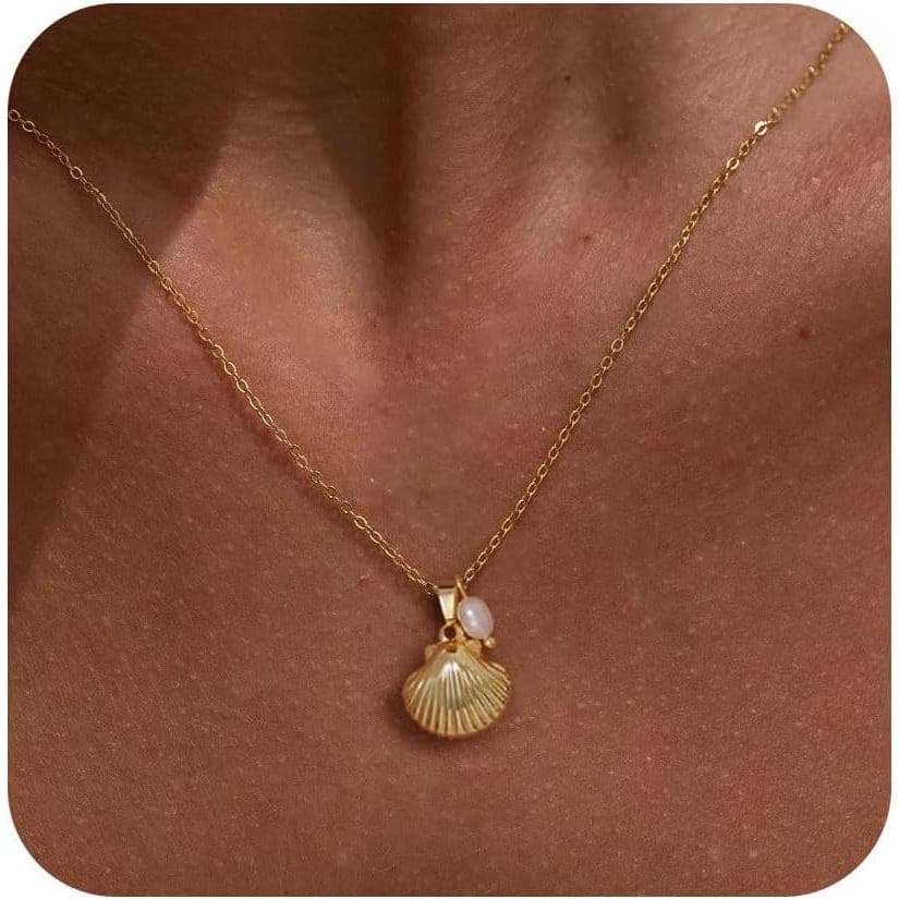 Ewrkbr Gold Necklace for Women,14K Gold Plated Shell Starfish Beach Necklaces Cute Boho Pendant Necklace Fashion Summer