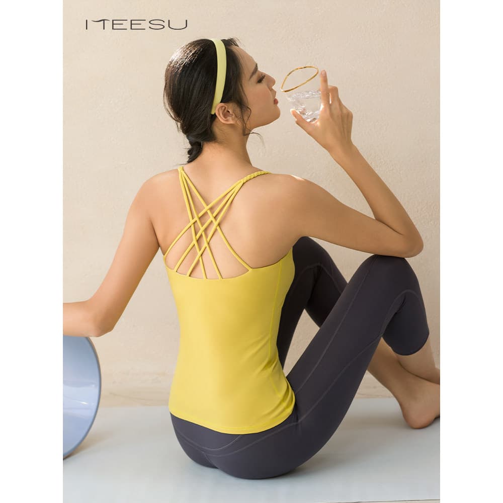 Lindo conjunto de colete de ioga com almofada no peito oco cruzado nas costas Fitness Top camisola tamanho grande roupas