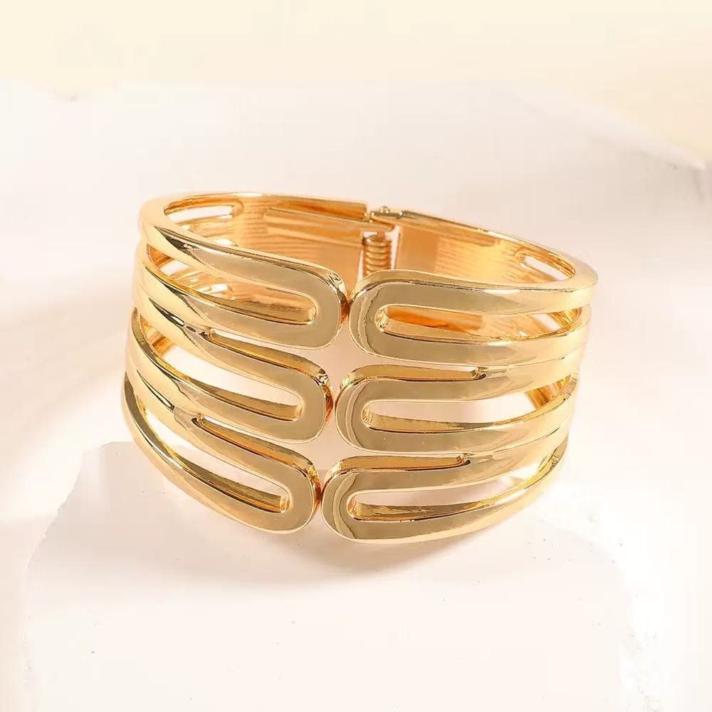 Pulseira Feminina de Aço Inoxidável Dourada Multicamadas Linhada Elegante Anti-alérgica Não Desbota