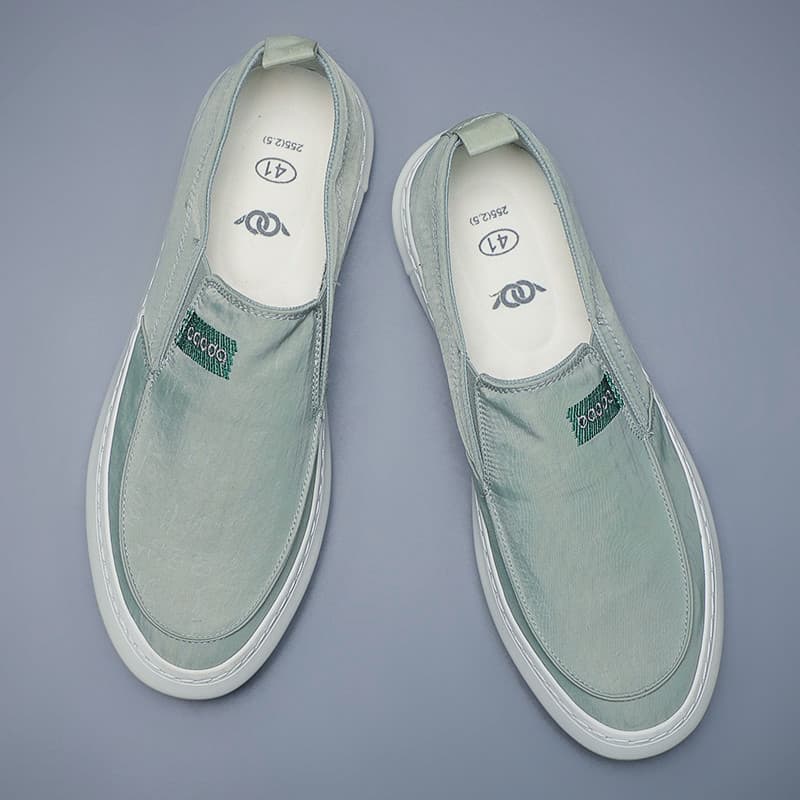 Velho pequim sapatos de pano 2026 primavera outono respirável sapatos de lona de seda gelo deslizamento-On preguiçoso Ca
