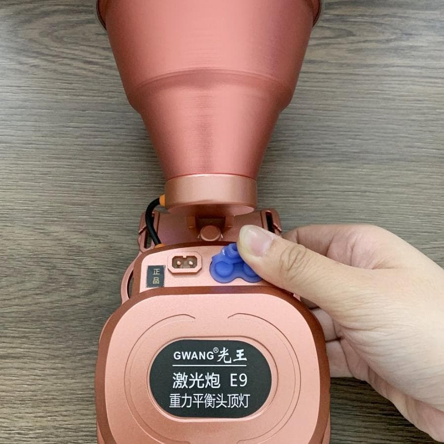 Cabo carregador de furo duplo para farol Universal Dongqi 338 228 K951 Guangwang Mingxu lanterna de luz forte acessórios