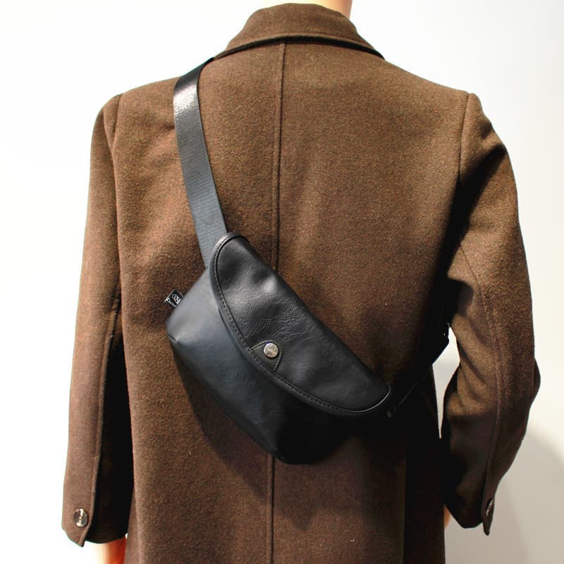 Nova moda bolsa de ombro de couro macio rua na moda pequena bolsa de ombro versão coreana bolsa mensageiro masculina moc
