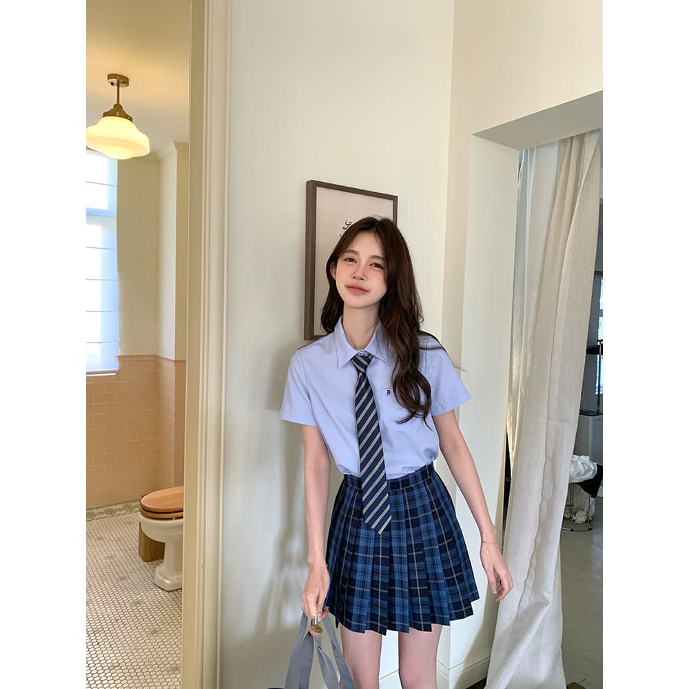 Yang Chaoyue Star Mesmo Estilo Tokyo Years Old Times jk Novo Estilo Uniforme Camisa Manga Curta Azul Top jk Terno Camisa