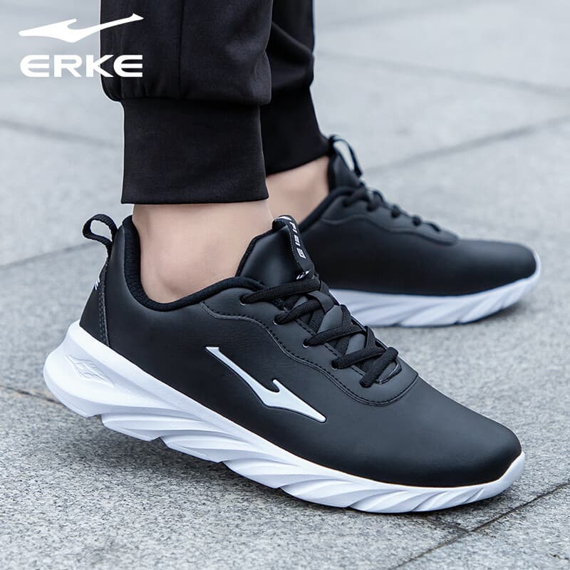 Hongxingerke sapatos esportivos casuais masculinos 2026 novo estilo primavera outono sapatos de couro masculino resisten