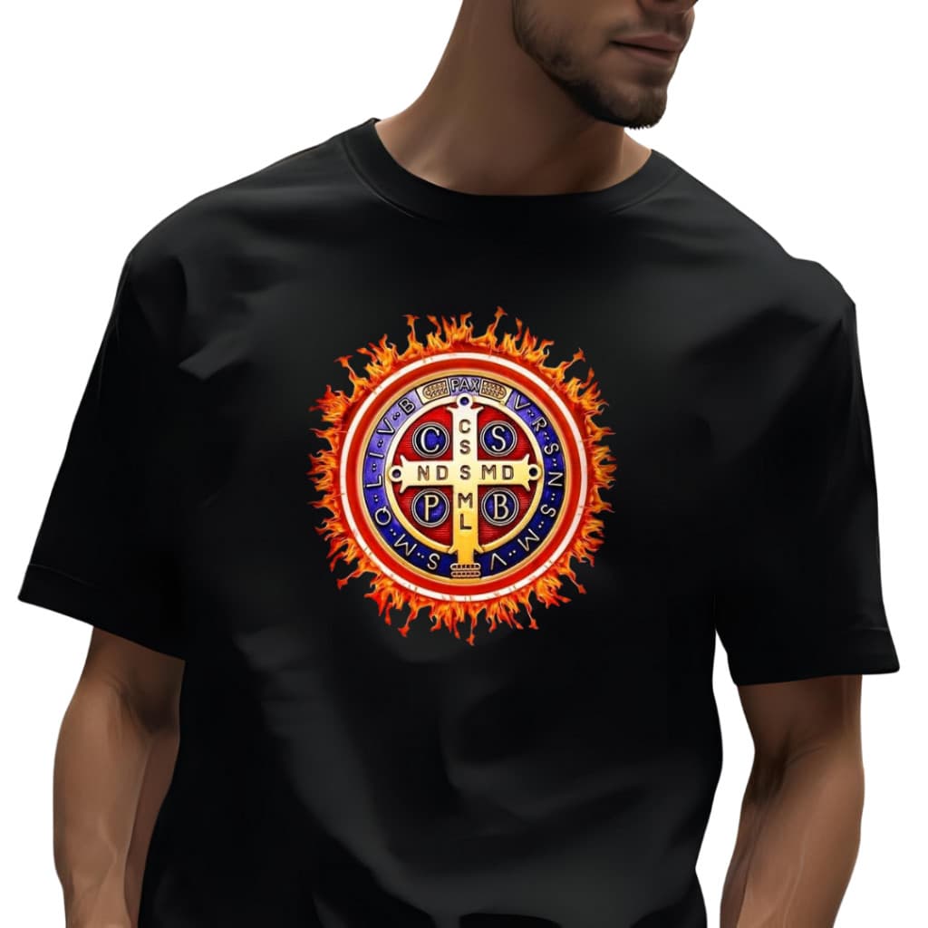 CAMISETA CATÓLICA SÃO BENTO MADALHA FLAMEJANDO 100% ALGODÃO