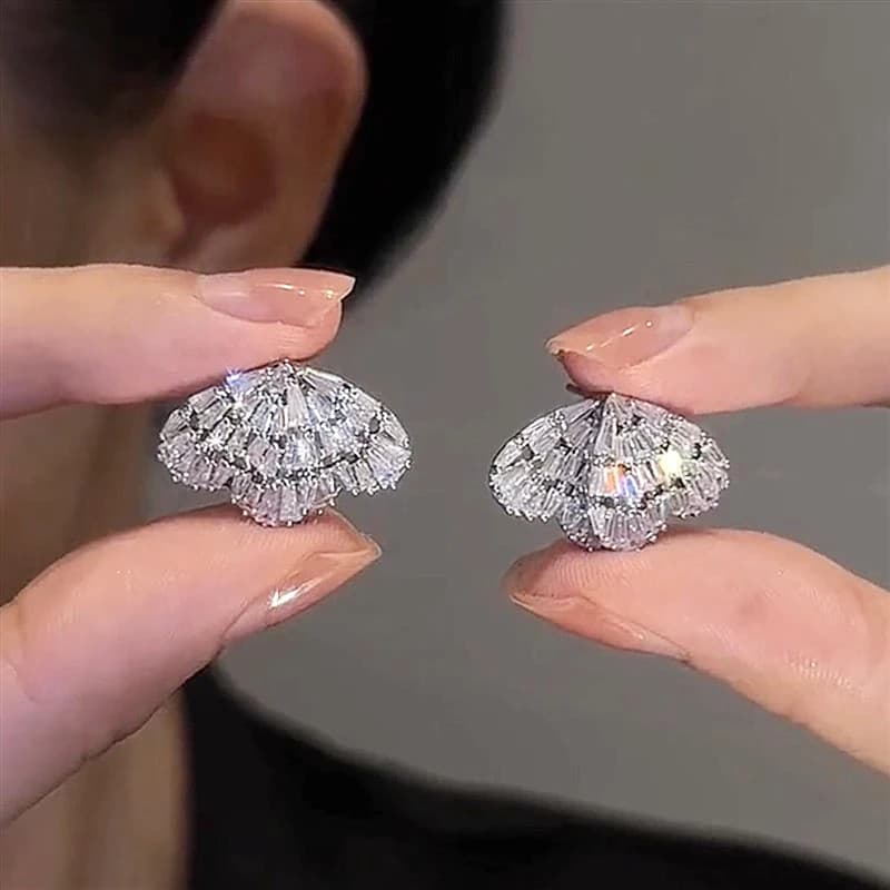 925 Prata Esterlina Novo Design Corações Brincos Para Mulheres Chique Amor Com Cristal Deslumbrante Zircônia Cúbica Nova