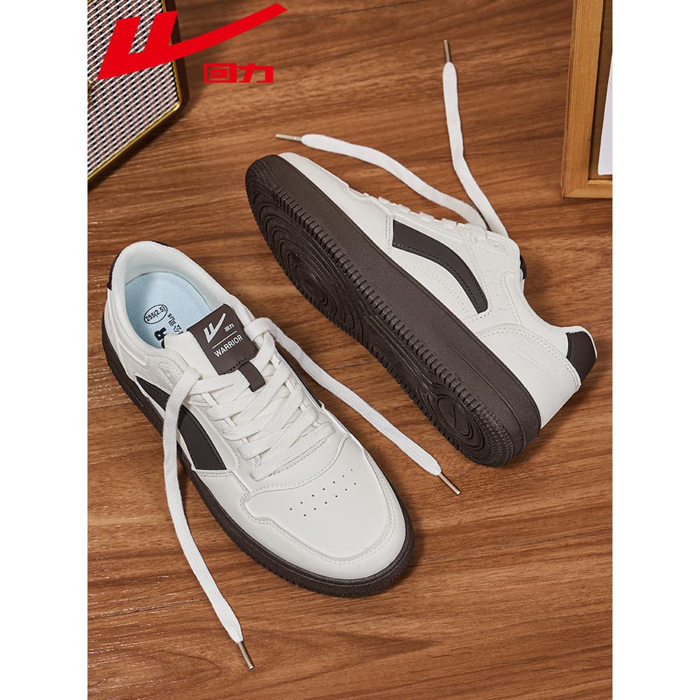 Puxar para trás sapatos masculinos 2026 novo estilo outono Retro sapatos de venda quente na moda esportes sapatos casuai