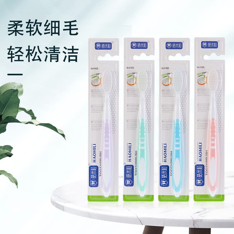 Negócios Super estilo atacado cerdas macias escova de dentes doméstica antiderrapante pingente de Silicone cabeça grande