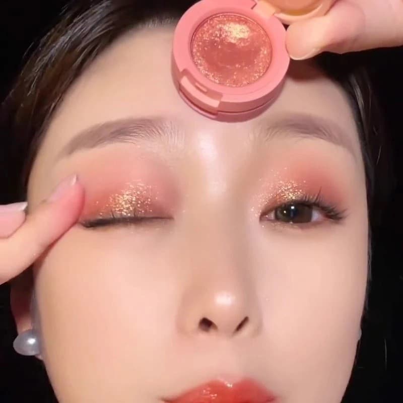 Influenciador Paleta de sombras de três cores de venda quente Maquiagem de luz diária Cor terra Cor rosa brilhante Fino