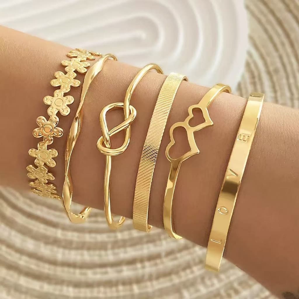 Kit 6 Novo conjunto de pulseiras personalizadas, a melhor opção de presente para corações apaixonados.