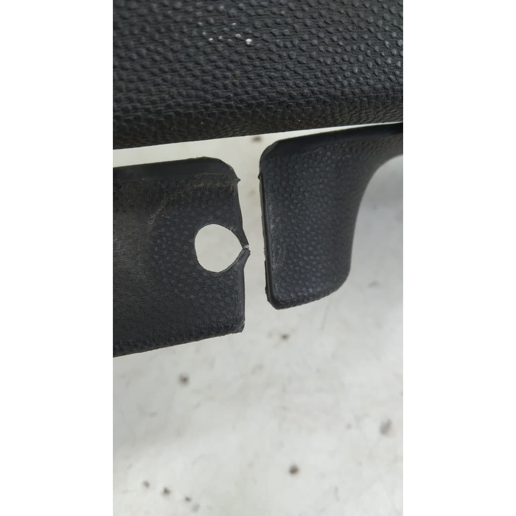 Moldura Lateral Porta Malas L/esq Peugeot 307 2008 C/detalhe Preto