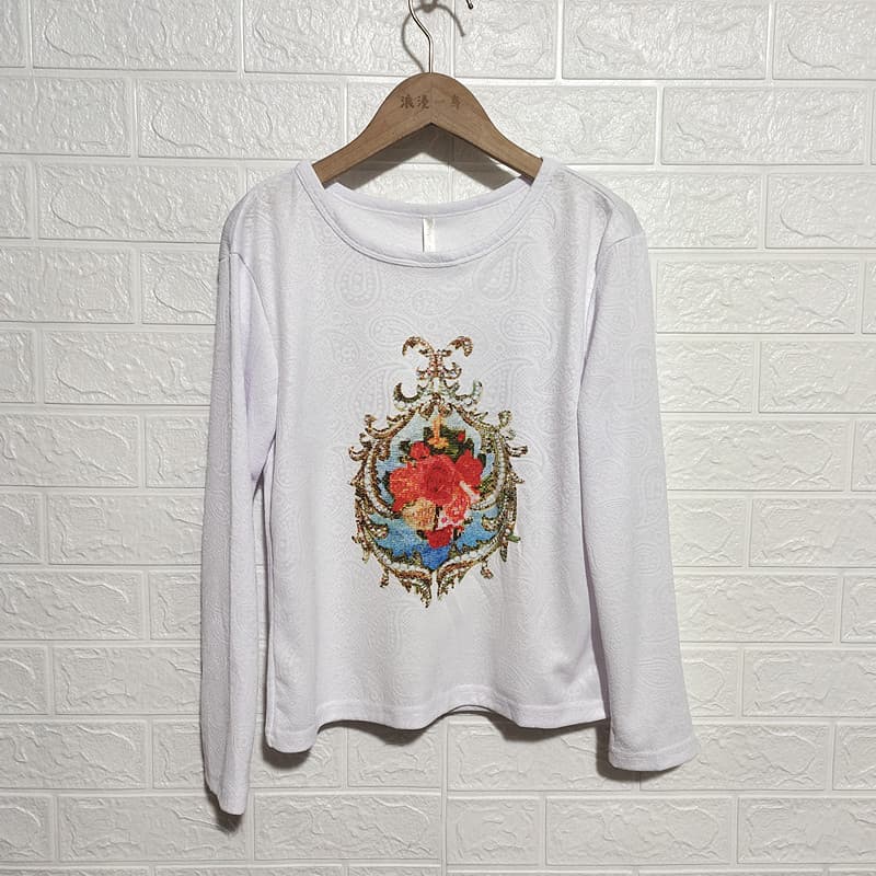 Camiseta atraente primavera outono verão moda pequena camisa All-Match Casual Bottoming exterior Wear impresso em torno