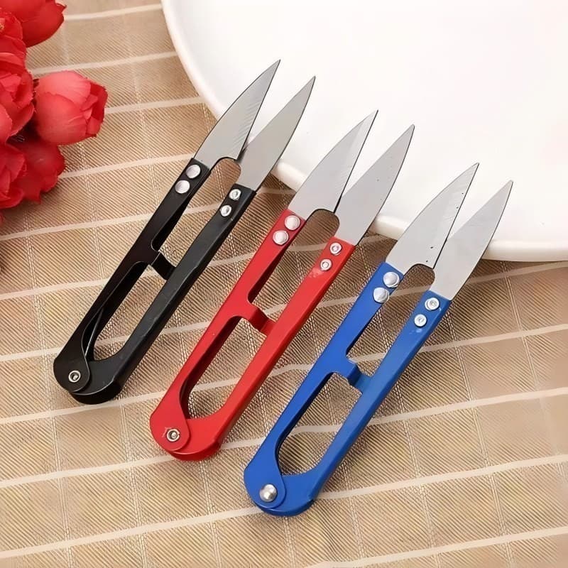 3 Tesoura pequena para cortar pontas de linha(FT)