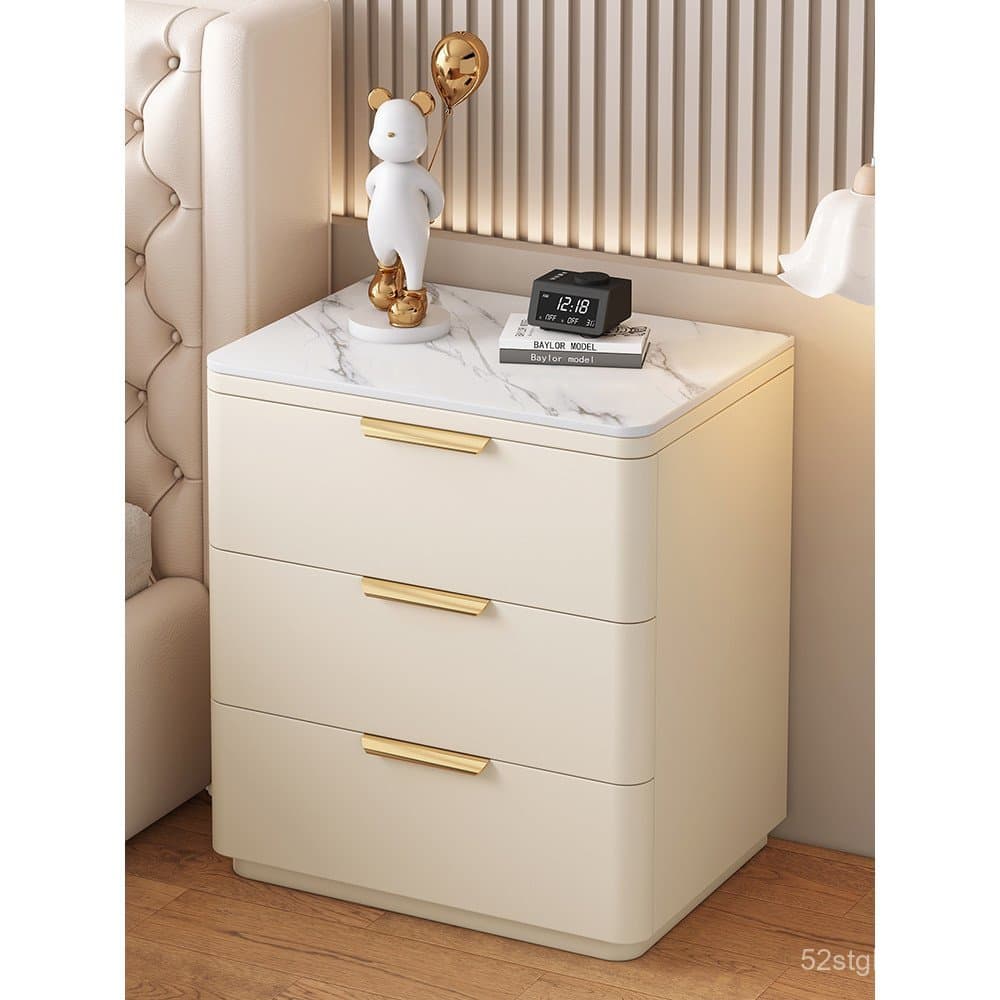 Mesa de cabeceira em madeira maciça, luxo discreto, design moderno e simples, sensação de alta qualidade, armário latera