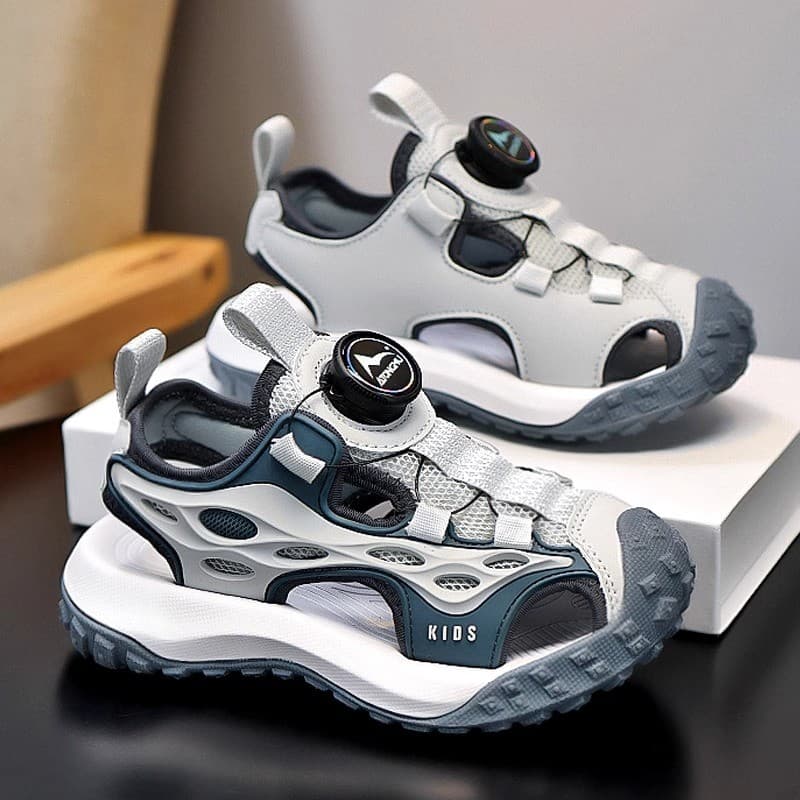 Novo estilo sandálias infantis meninos Baotou verão esportes sapatos de praia médio grande crianças meninos antiderrapan