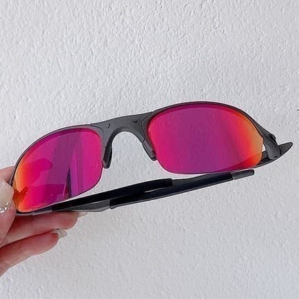 ACABAMENTO DE PRIMEIRA LINHA   Óculos De Sol R2 Cromada Pinada de Ferro Armacao Cinza Fosco ACABAMENTO CLASS A