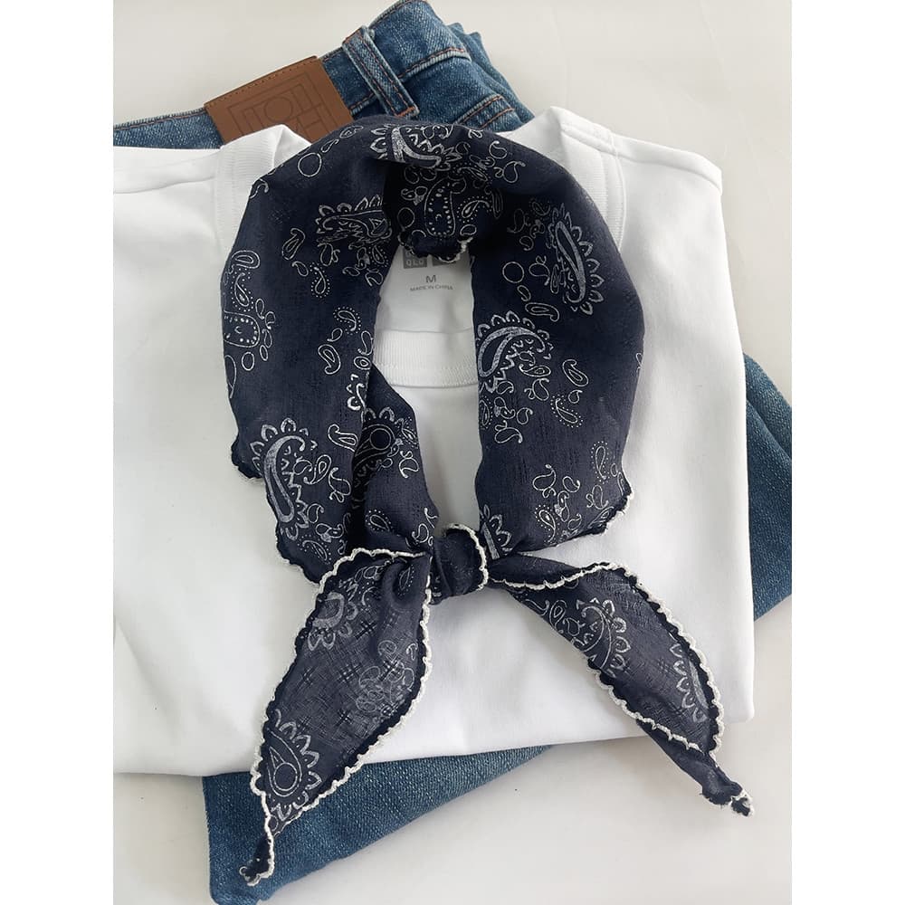 Primavera verão All-Match triângulo lenço de seda algodão linho sentir lenço decorativo bandana pequeno cachecol feminin