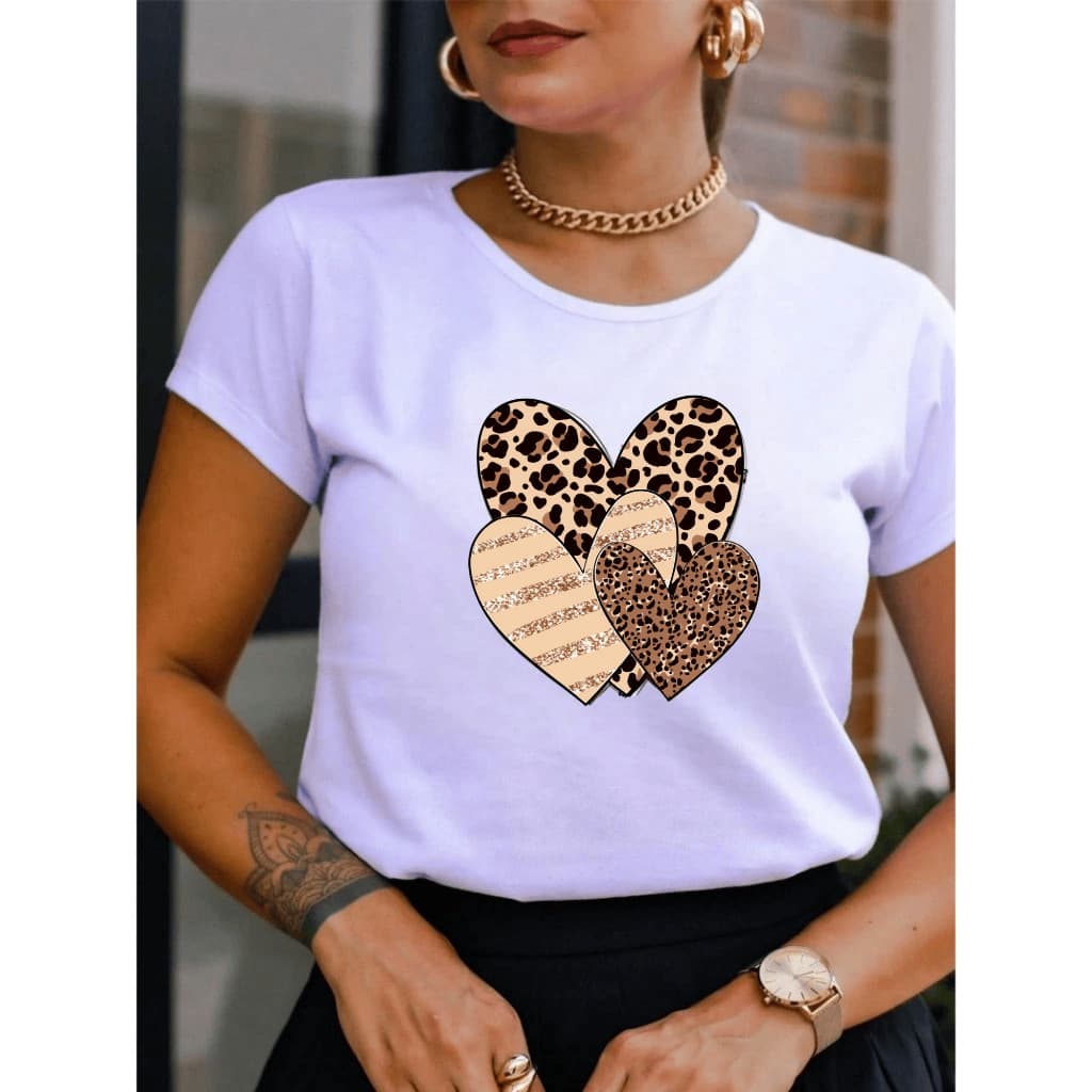 Camiseta T-Shirt Blusa Feminina Coração 100% Algodão, Blusinha Estampada Animal Estilosa Tendencia