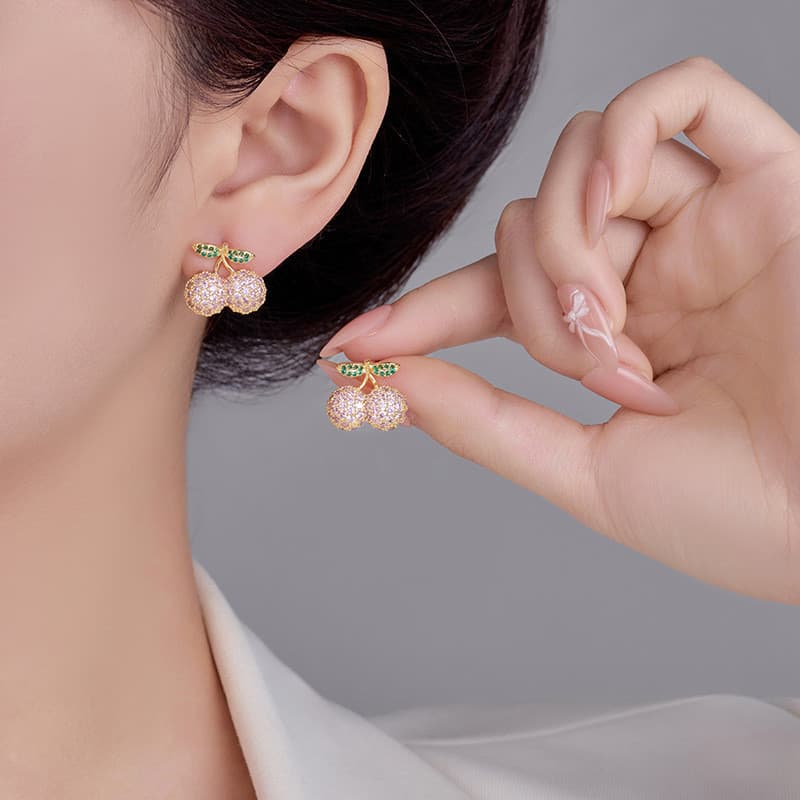 Novo estilo completo zircão cereja brincos 925 agulha de prata doce pequeno fresco elegante All-Match luz brincos de lux