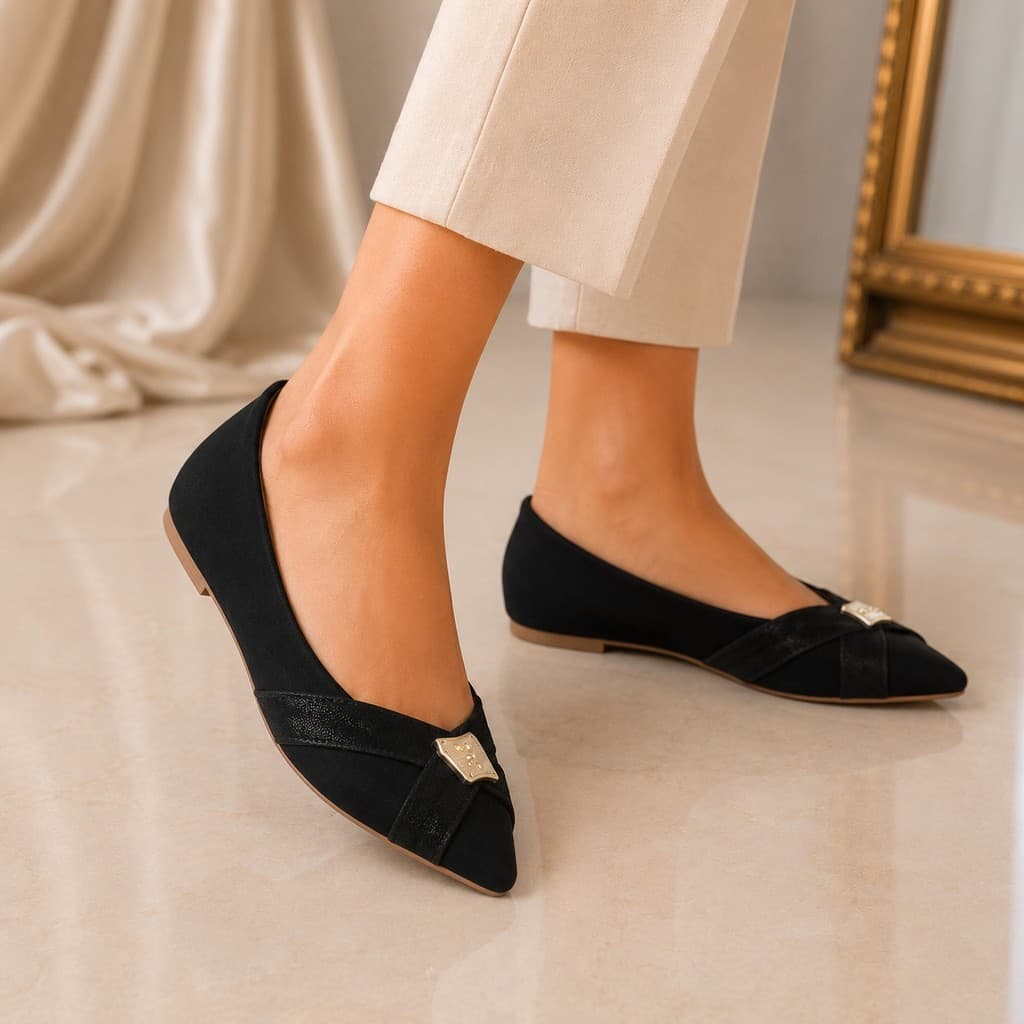 Sapatilha PU Bico Fino Preta Confort Com Detalhe Em ABS Sapatilha Casual Feminina