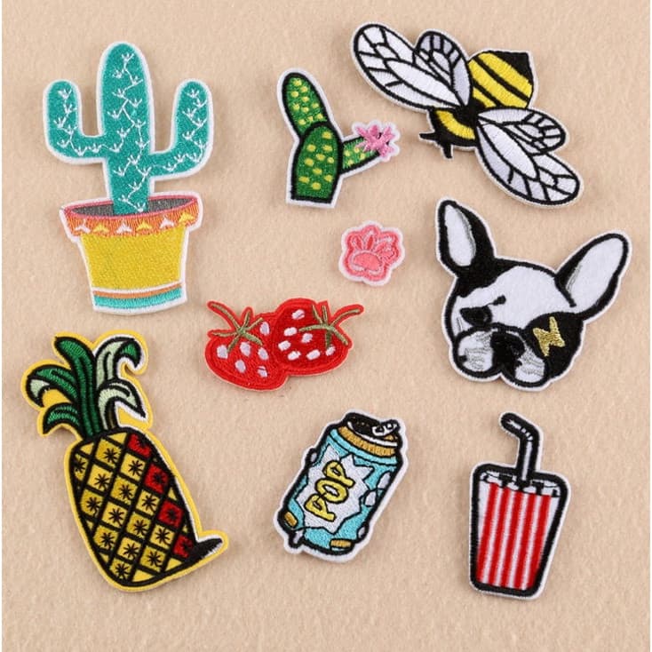 Bebida de abacaxi Starling Morango Cactus Abelha Conjunto de pata de cachorro Adesivos de pano bordados Roupas Crachá Br