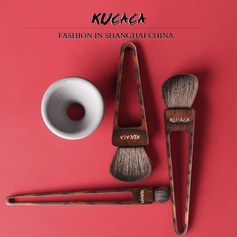[Estoque pronto] KUCACA Pincel triangular Conjunto de pincéis de maquiagem Pincel de contorno de lã Pincel de pó solto P