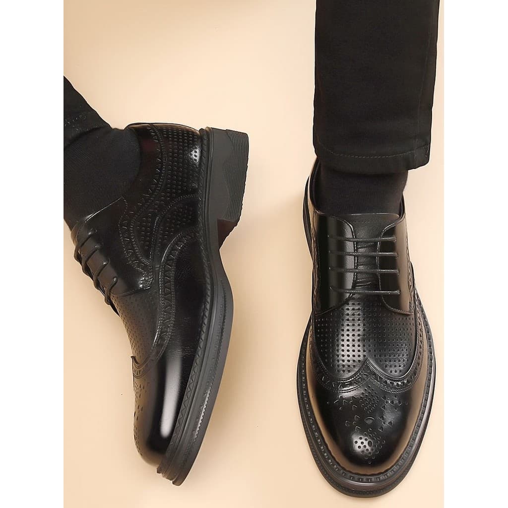 Verão oco sandálias sapatos de couro masculino couro genuíno Formal Wear negócios britânico Casual respirável desodorant