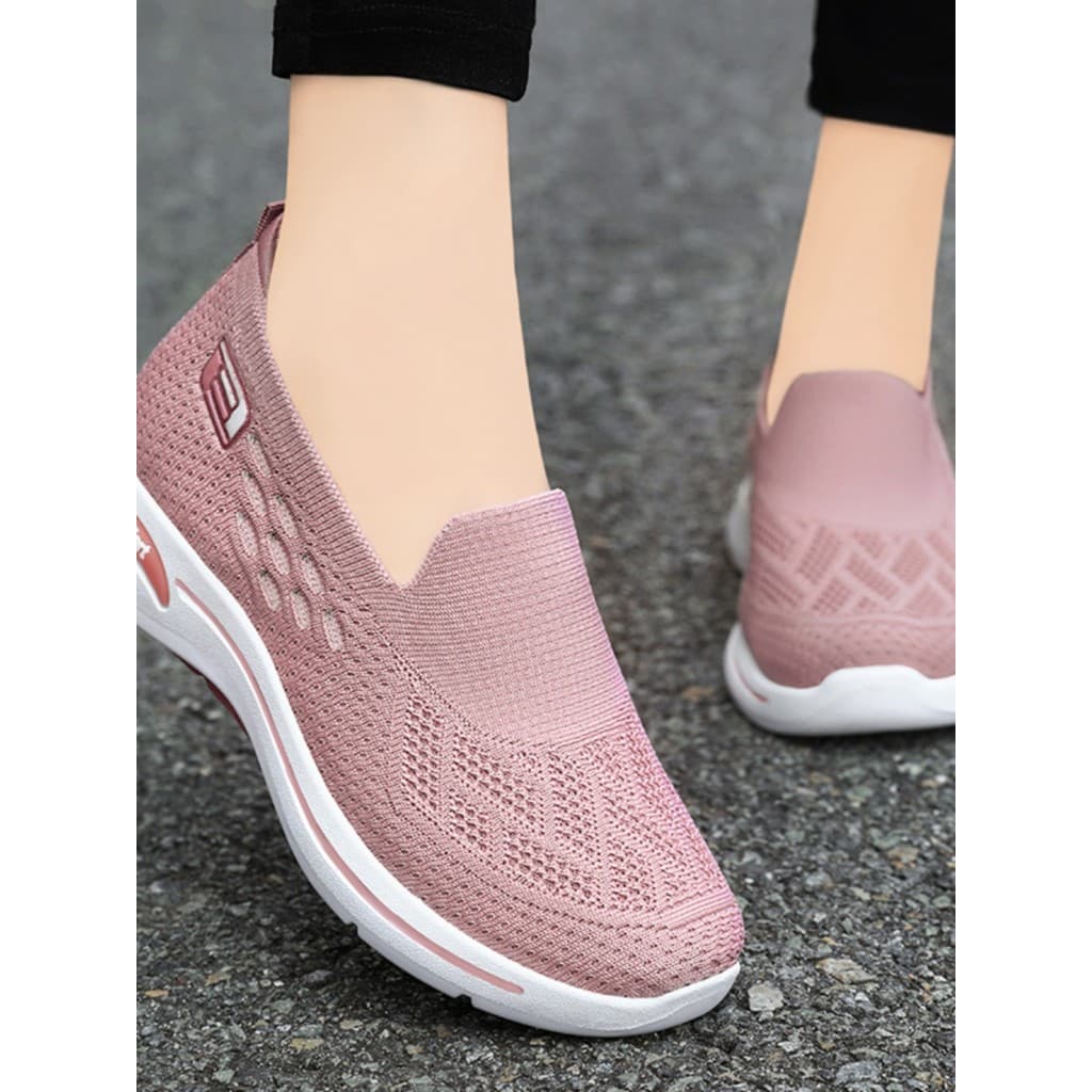 Sapatos femininos primavera verão novo estilo Casual respirável sapatos para idosos Anti-deslizamento sapatos esportivos