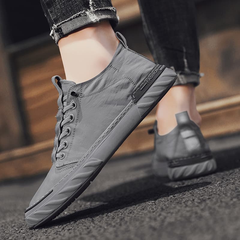 Sapatos masculinos verão 2026 novo estilo de seda gelo respirável velho pequim sapatos de pano masculino deslizamento-em