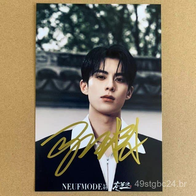 Produtos da série de TV "Canglanjue": foto autografada de Wang Hedi, presente autografado no mesmo estilo para amigos, e