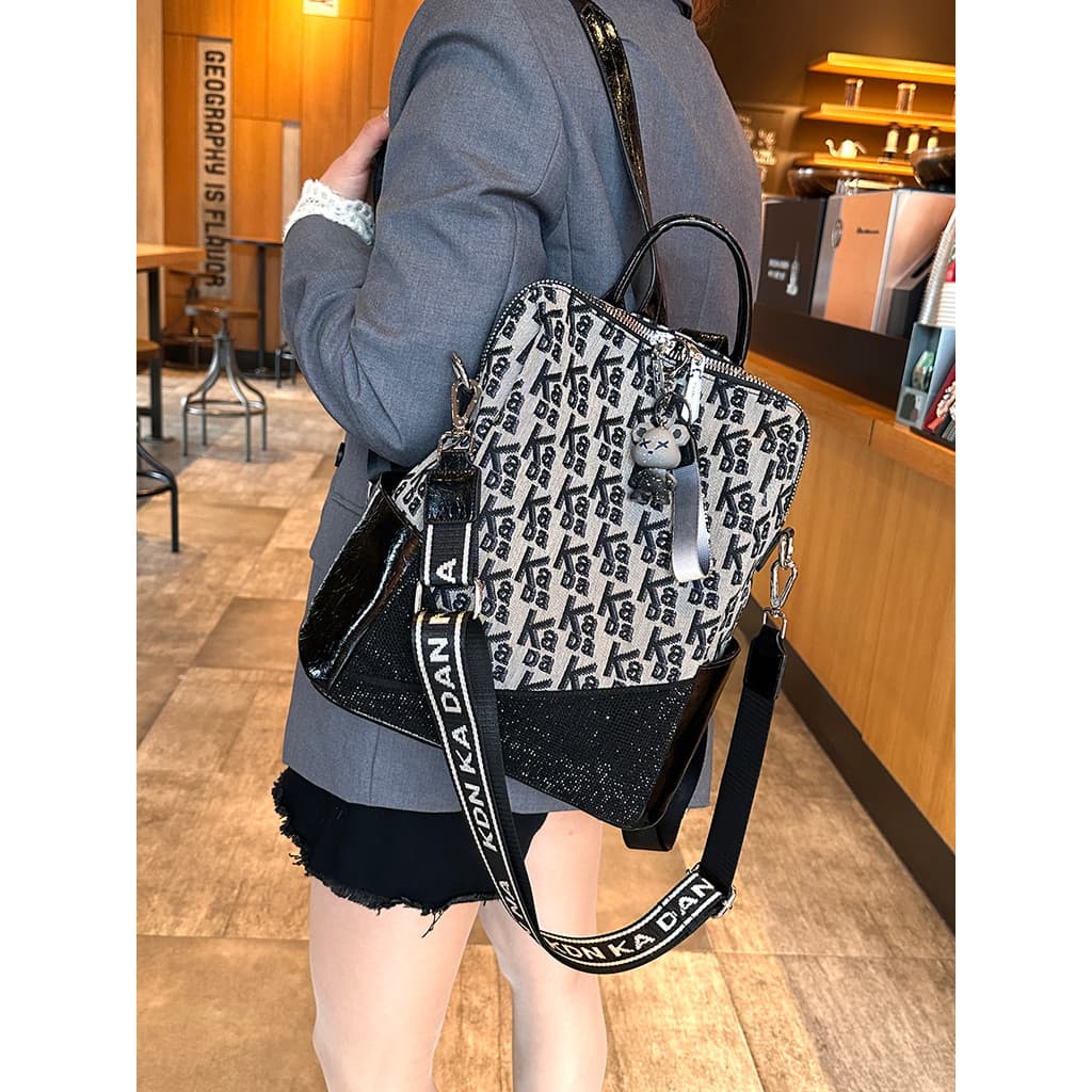 Mochila feminina 2024 novo estilo Jacquard quente diamante moda mochila feminina leve saco de viagem carta mochila de lo