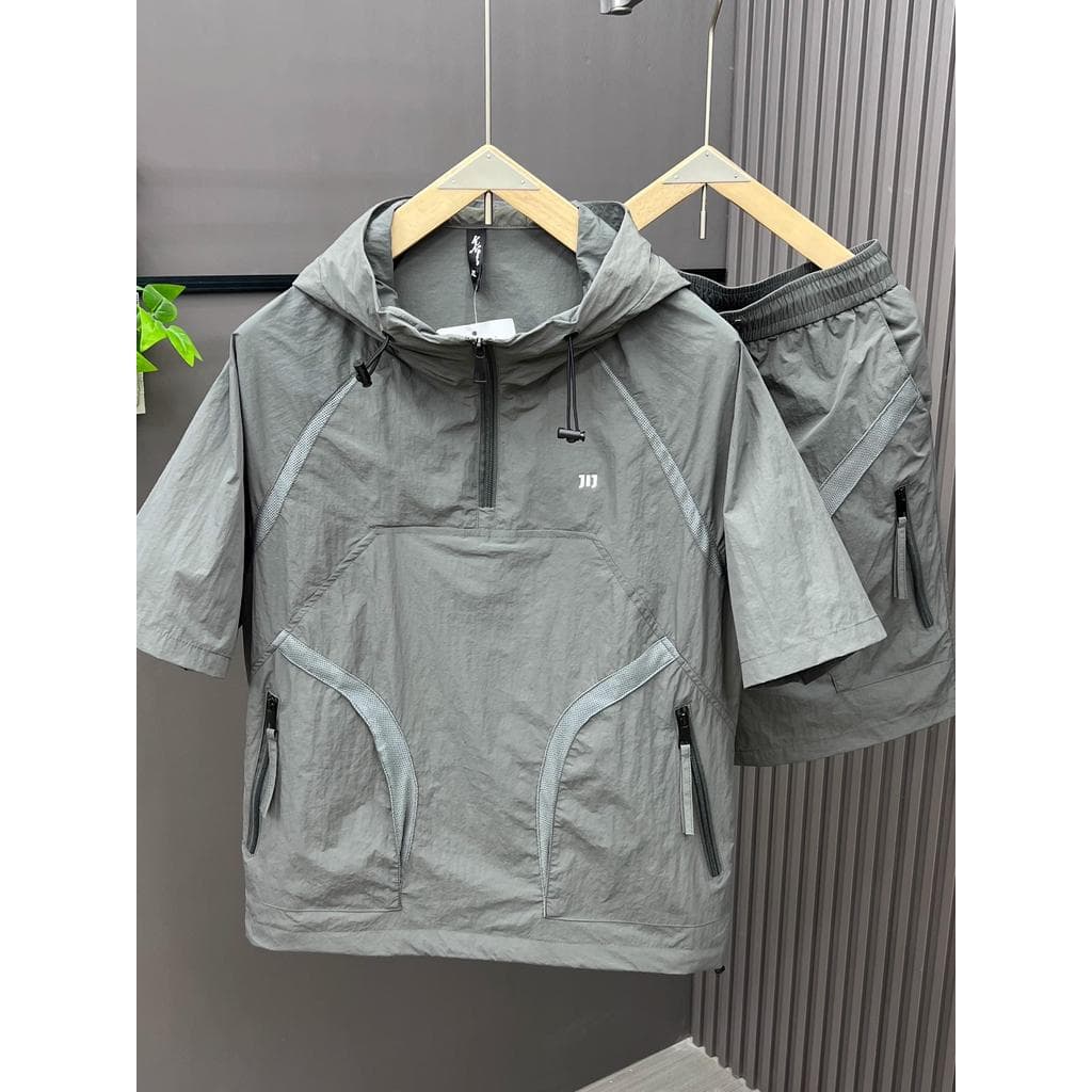 2026 verão novo estilo costura com capuz protetor solar terno masculino na moda americano solto macacão Shorts All-Match