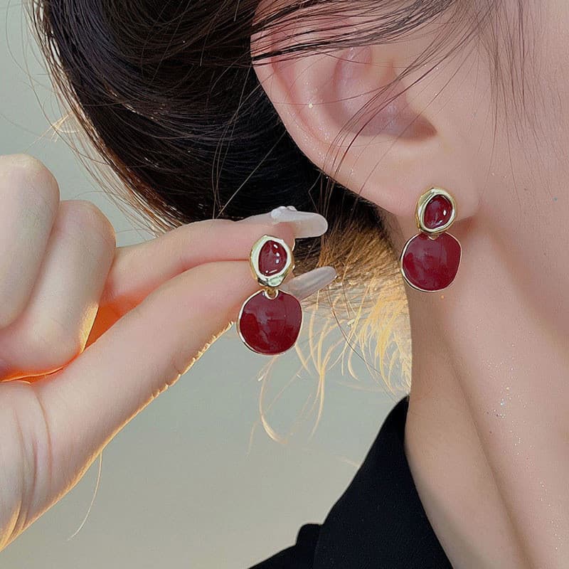 Xiaoxiang brincos de meia-idade único nicho vinho vermelho elegante celebridade brincos francês Retro estilo Hong Kong b