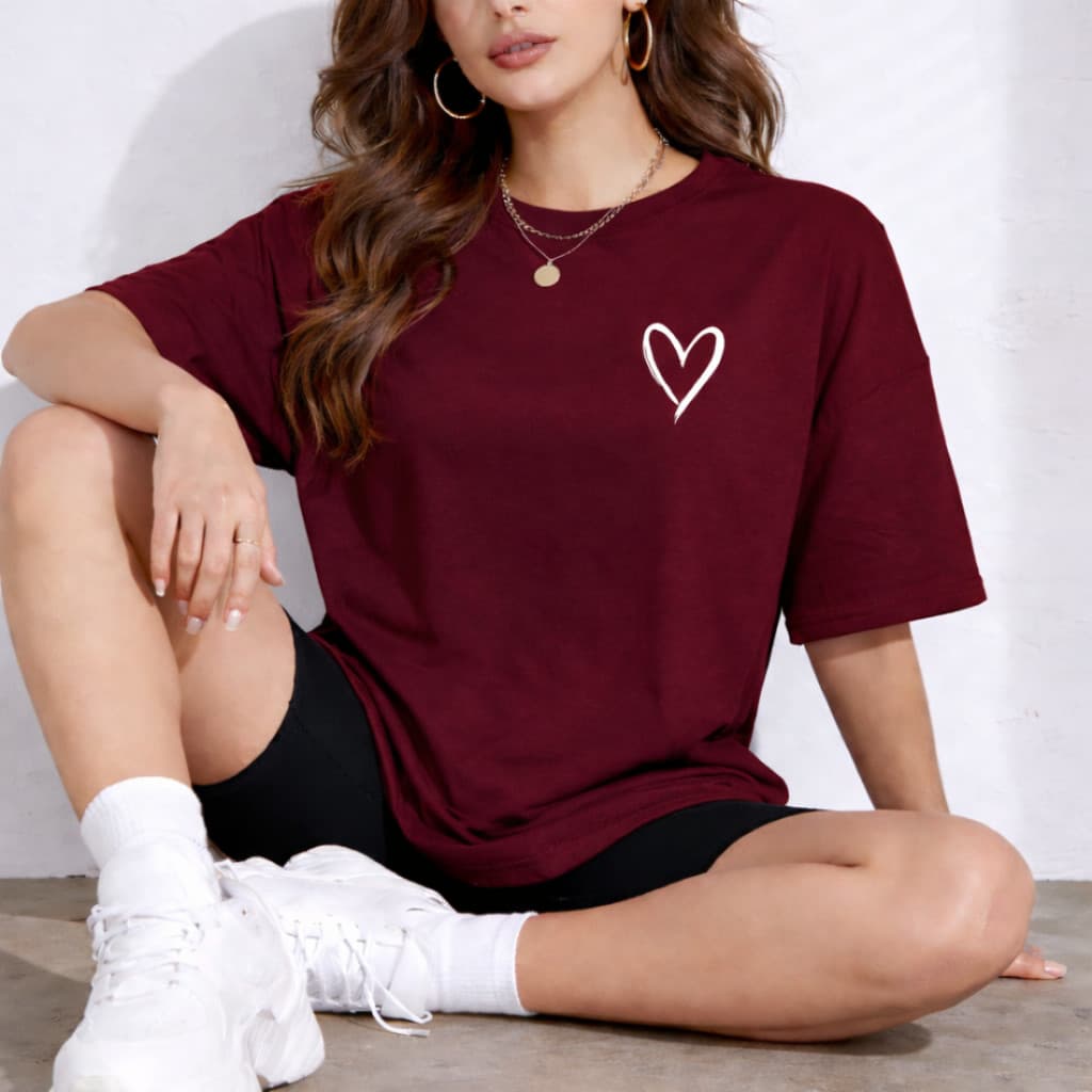 Camiseta Feminina Algodão Premium Estampa Coração Minimalista Moda Feminina T Shirt 100% Algodão