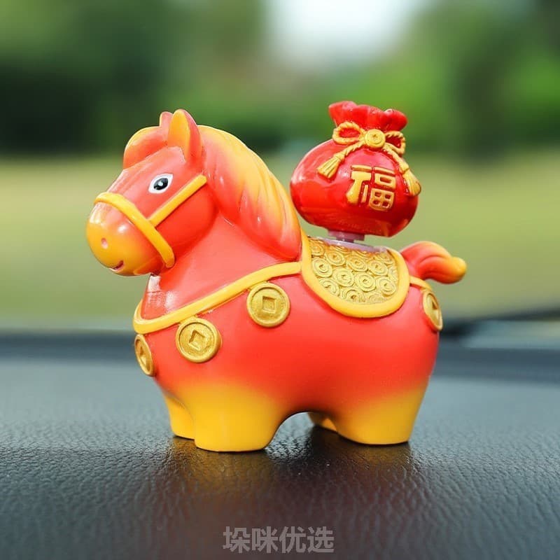 Ano do cavalo ornamentos de carro bonecas ornamentos bonitos carros no cavalo zodíaco carros pônei decorações fortuna de