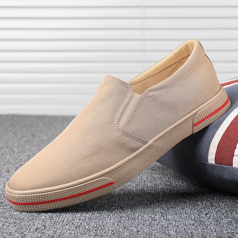 Sapatos masculinos de verão velho pequim baixo-topo deslizamento em sapatos de lona masculino preguiçoso Casual desodora
