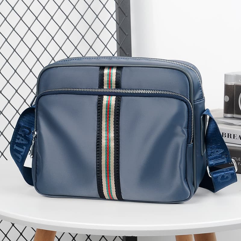 Estilo japonês Street Wear saco do mensageiro juventude esportes pequeno saco Oxford pano masculino contraste cor pequen