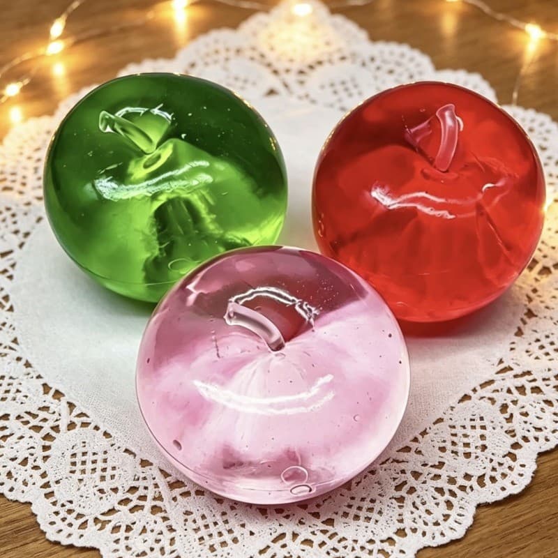 Novo Modelo Em Forma De Maçã Pitada Brinquedo Macio Sensorial Squeeze Para Relaxamento Alívio Do Estresse Bola Ótimos Pr