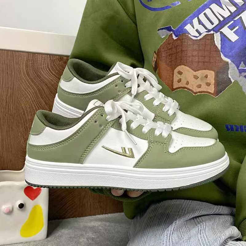 Puxar para trás Matcha verde branco sapatos femininos 2025 verão novo estilo All-Match casal tênis de sola grossa Caroli