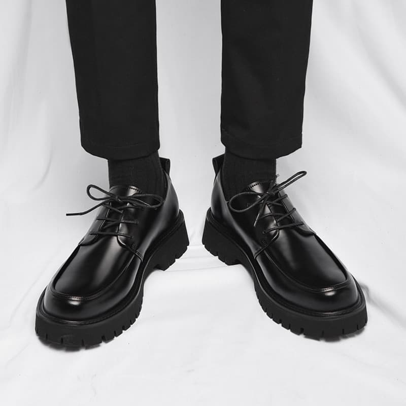Sapatos de couro masculino verão respirável negócios Formal Wear sapatos masculinos 2026 novo estilo preto britânico Deb