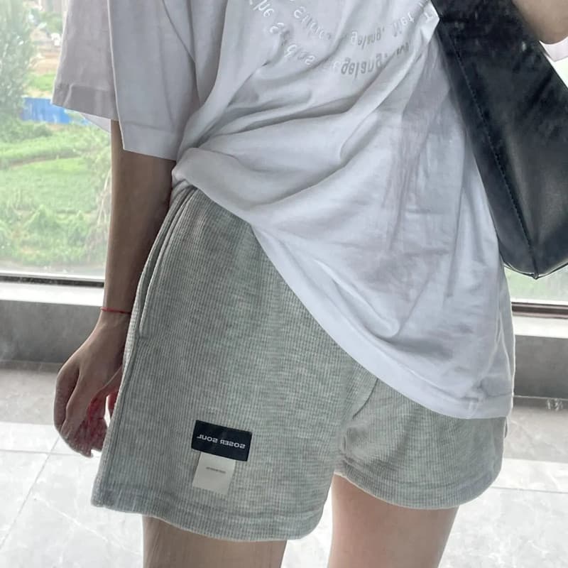 Shorts esportivos casuais femininos, roupa externa, verão 2023, novo estilo, versão coreana, solto, mais fino, perna lar